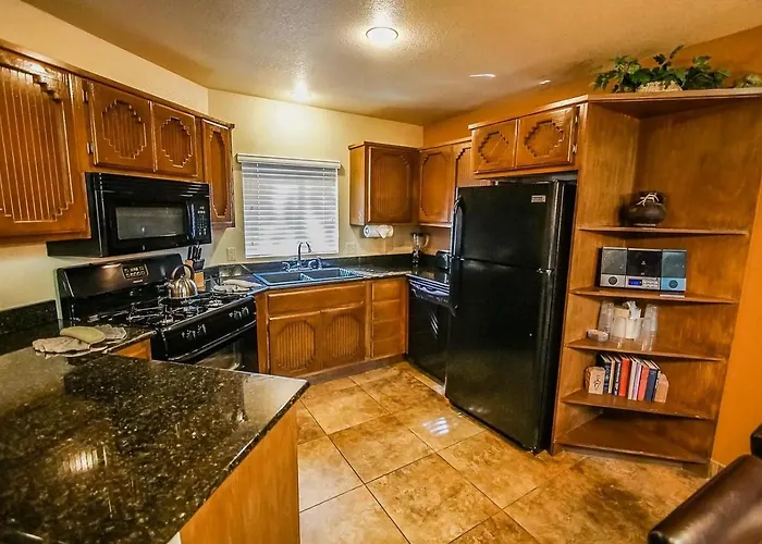 Springs 2br Loft With Access Apartment
