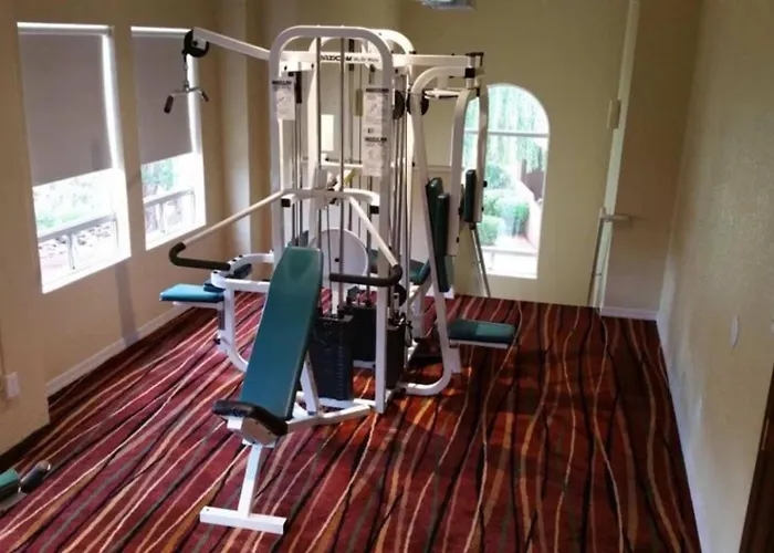 Springs 2br Loft With Access Apartment *